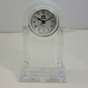 DESIGN GUILD GLASS MANTEL CLOCK MADE IN SLOVAKIA